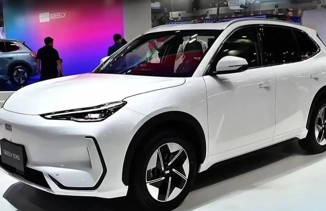 GEELY EX5 — Snowy White
